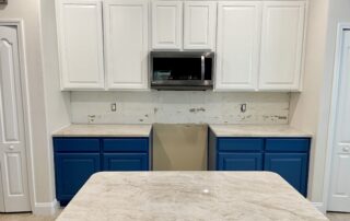 how to paint two tone kitchen cabinet