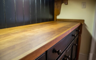 difference between cabinet painting and cabinet refinishing